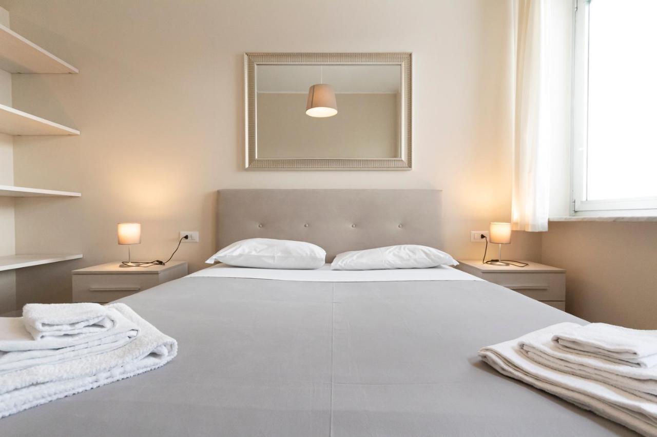 Via Torino Apartment 2 Милан Экстерьер фото